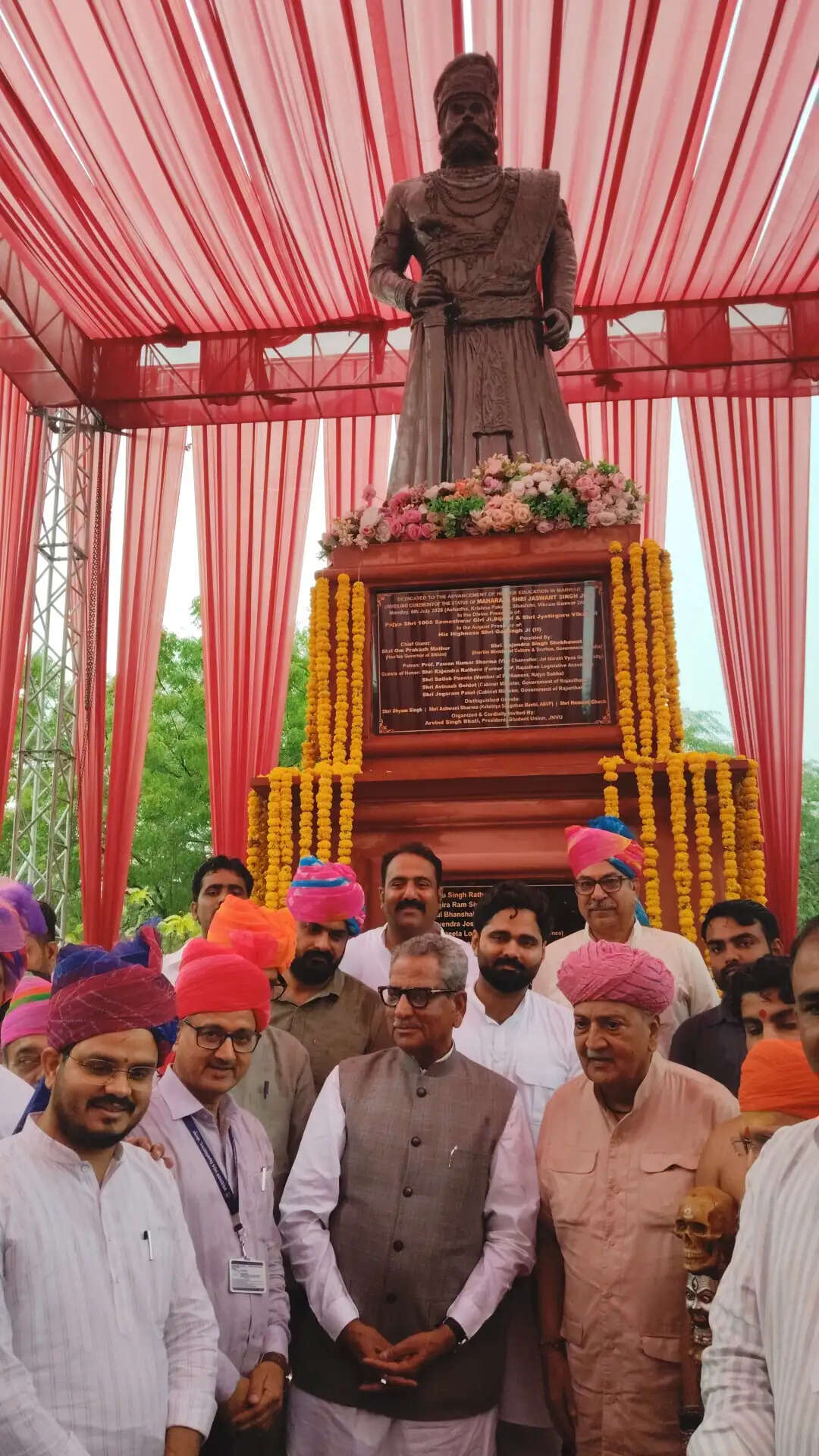 महाराजा जसवंतसिंह की प्रतिमा का अनावरण