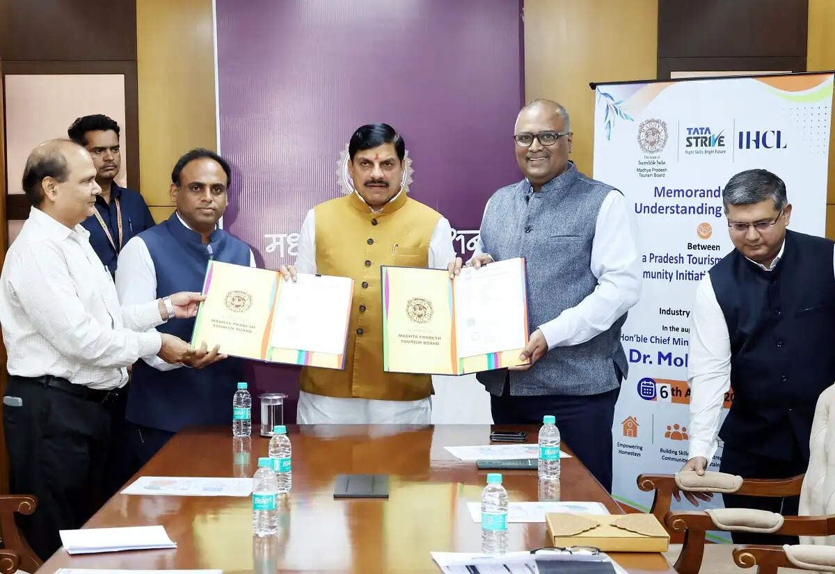 मध्य प्रदेश पर्यटन बोर्ड और टाटा स्ट्राइव के बीच हुआ महत्वपूर्ण एमओयू
