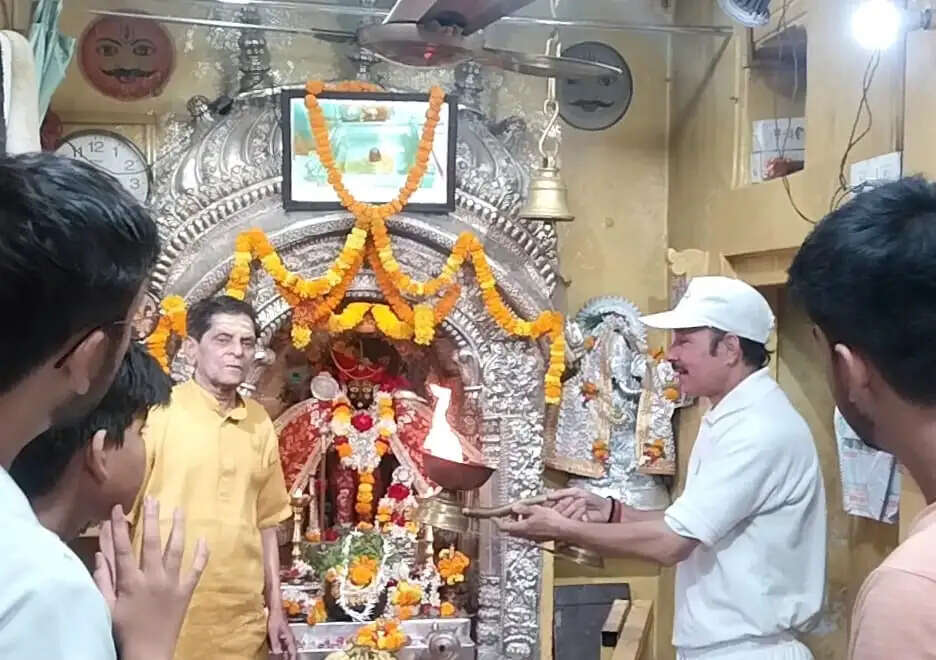 अक्षय तृतीया पर पूजे गए भगवान बिंदु माधव, भारत के सुख समृद्धि की कामना से उतारी आरती