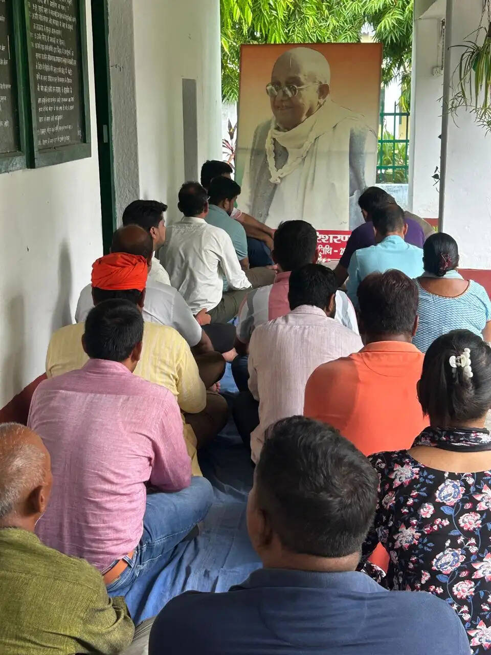 जेपी आश्रम में खादी पुरूष त्रिपुरारी शरण की मनी 13 वीं पुण्यतिथि
