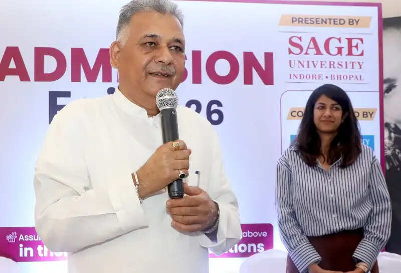 श्रेष्ठ नागरिक बन राष्ट्रीय पुनर्निर्माण में सहभागी बनें विद्यार्थी : मंत्री परमार