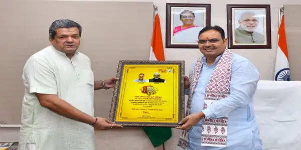 मुख्यमंत्री भजनलाल शर्मा की अभिनव पहल :गिव अप अभियान बना गरीब के लिए वरदान