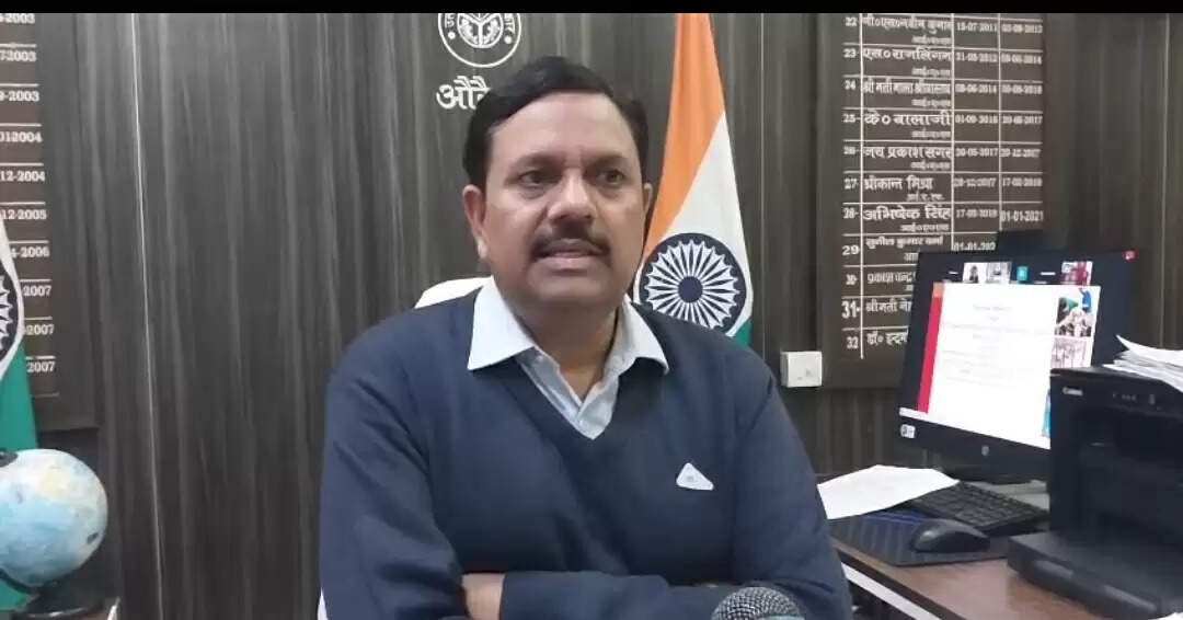 औरैया में एसआईआर और सीएम हेल्पलाइन के प्रकरणों की हुई समीक्षा