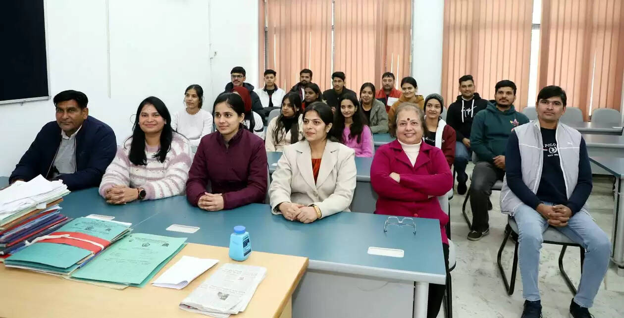 हिसार : स्वयं पाठ्यक्रम आईटीईपी विद्यार्थियों के लिए विशेष रूप से उपयोगी : डॉ. विवेक