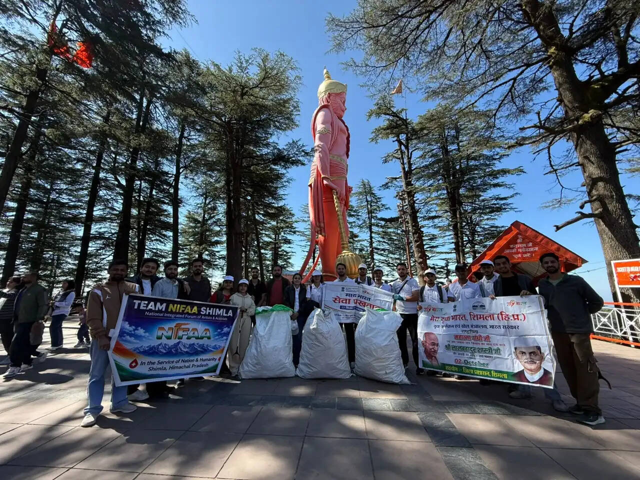 शिमला में स्वच्छता अभियान, रिज से जाखू मंदिर तक 110 किलो प्लास्टिक कचरा निकाला