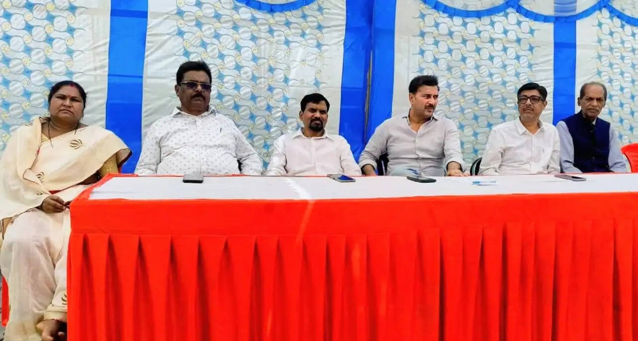 आजसू ने डॉ. भीमराव अंबेडकर की जयंती पर आयोजित किए कार्यक्रम, सुदेश महतो ने बताए संविधान के महत्व