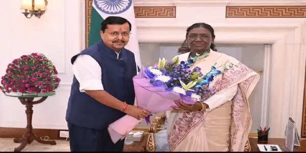 राष्ट्रपति से मिले भाजपा अध्यक्ष नवीन