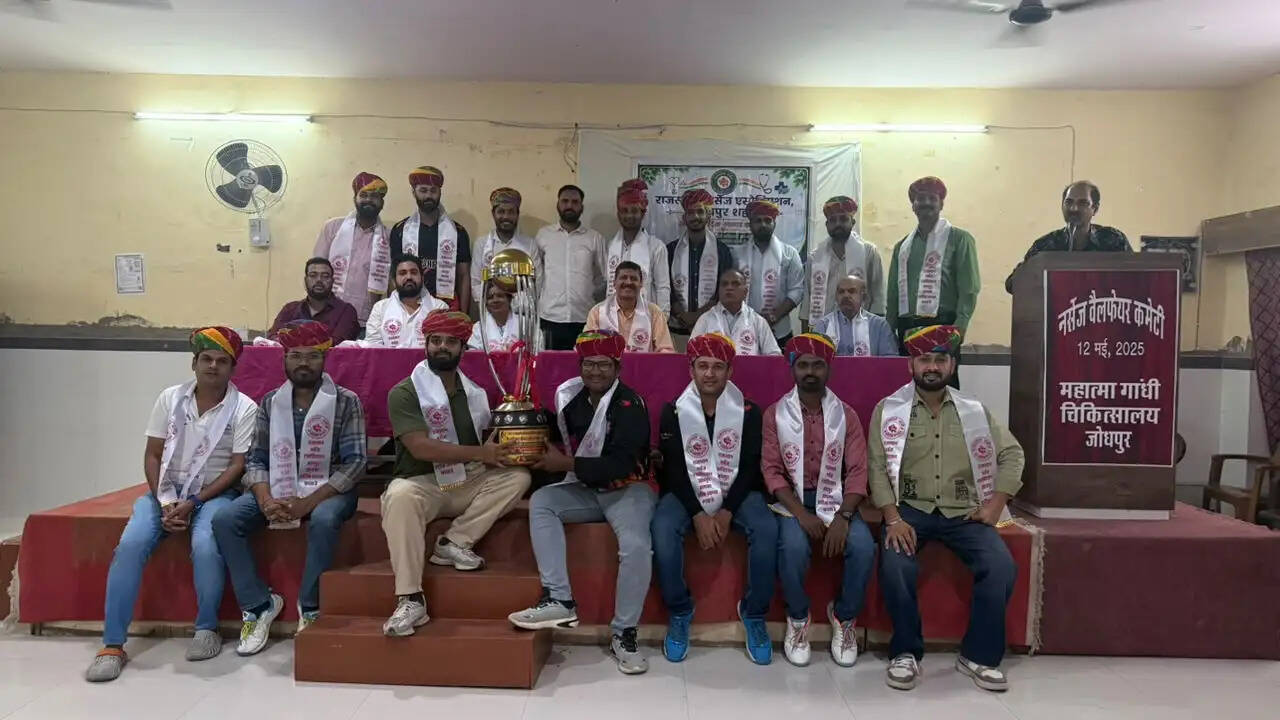 सप्तम कोरोना वॉरियर्स राज्य स्तरीय प्रतियोगिता की विजेता टीम का आरएनए जोधपुर ने किया सम्मान