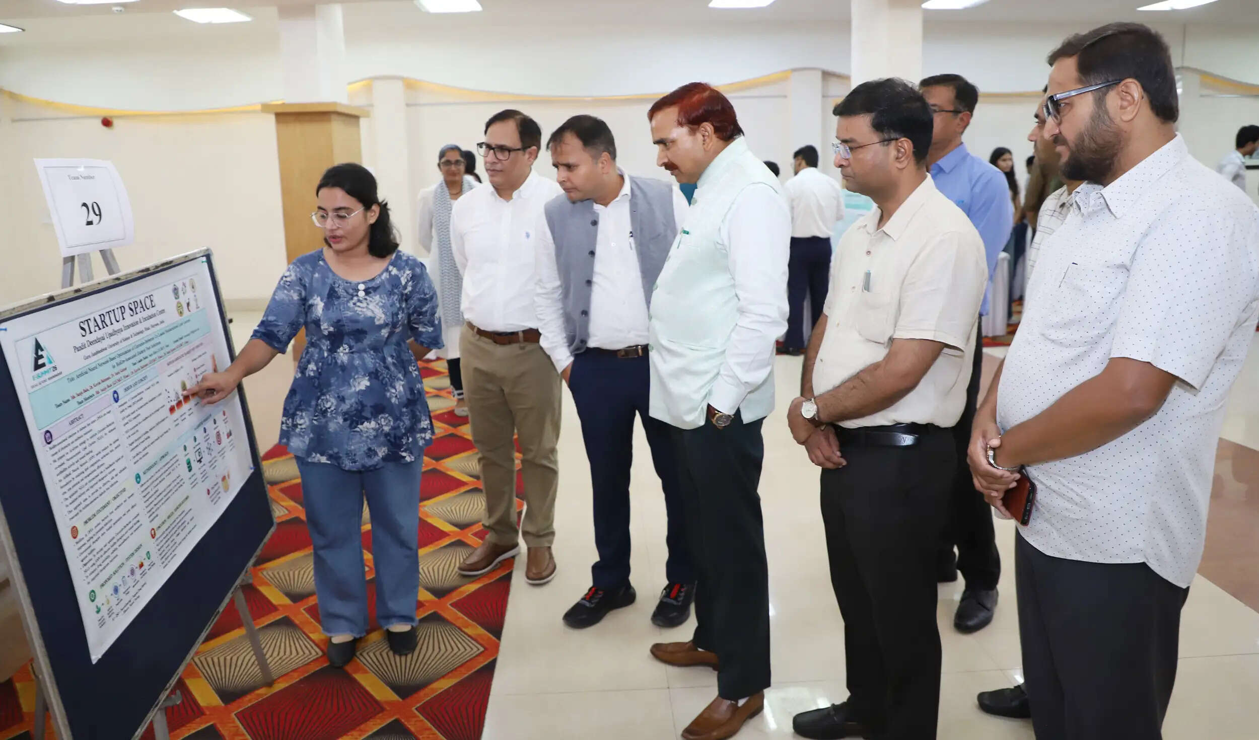 हिसार : विद्यार्थियों के नवाचार को वैश्विक मंच से जोड़ने का प्रभावी माध्यम ई-समिट : प्रो. नरसी राम बिश्नोई