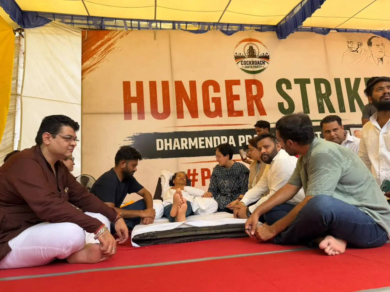 कारापुर गांव के आंदोलन को आम आदमी पार्टी का समर्थन, सीजेपी से मिले आआपा विधायक