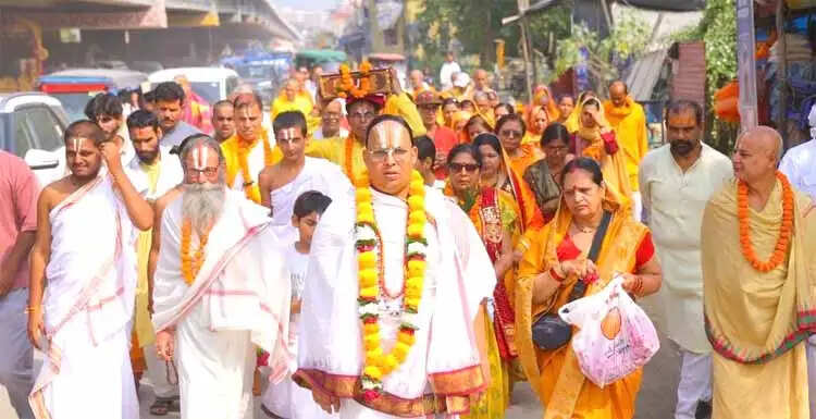 भवसागर से पार लगाने वाली वैतरणी है श्रीमद् भागवत कथा: स्वामी दामोदराचार्य