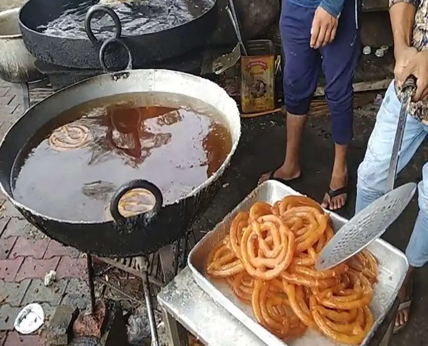 विश्व स्तरीय गोहाना जलेबी की दुकान पर फायरिंग, मालिक से मांगी दो करोड़ फिरौती