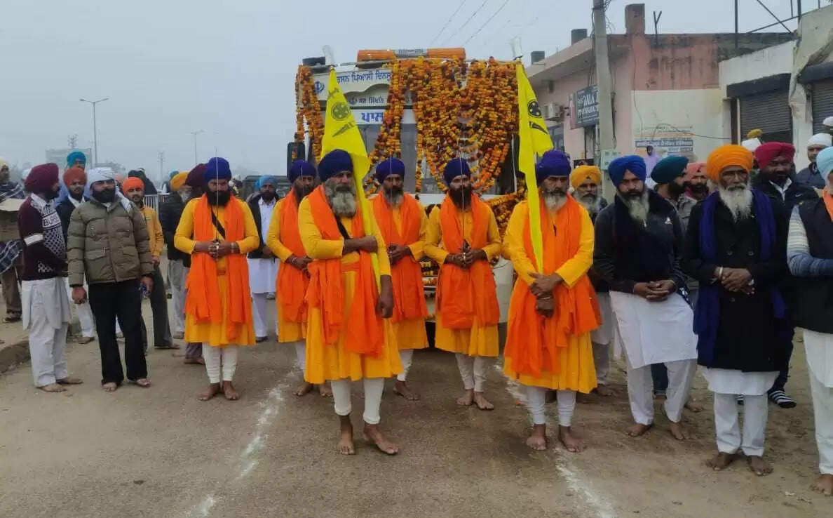 सिरसा: गुरु गोबिंद सिंह के प्रकाशोत्सव पर नगर कीर्तन निकाला