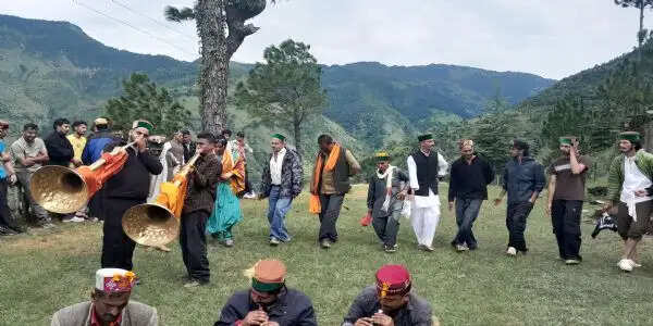 मंडी उत्तरशाल क्षेत्र के देवता सुहड़ा का गहरी का प्रकटोत्सव व सायर मेला आयोजित