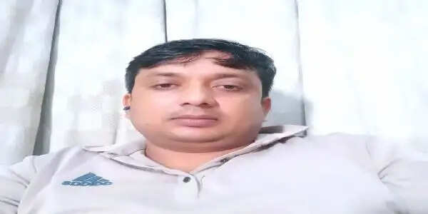 फायरमैन की मौत पर भाई ने जताई हत्या की आशंका, गमछे से हाथ बंधे होने का दावा