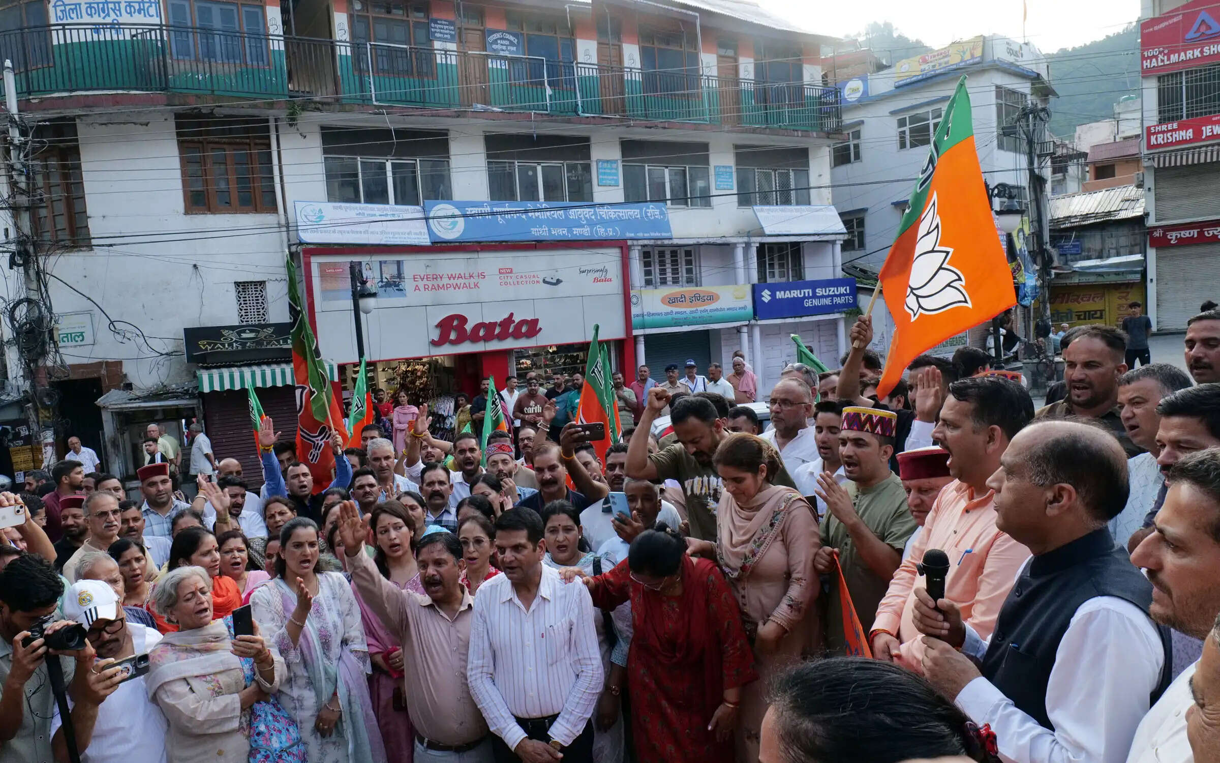 वंदे मातरम् के अपमान पर कांग्रेस राष्ट्रीय नेताओं के खिलाफ़ हो सख़्त कानूनी कार्रवाई : जयराम ठाकुर