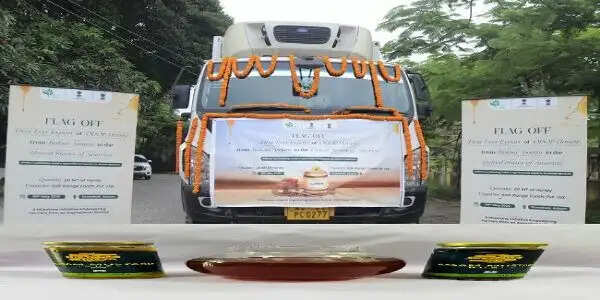 एपीडा ने 20 मीट्रिक टन शहद की पहली खेप अमेरिका को किया निर्यात