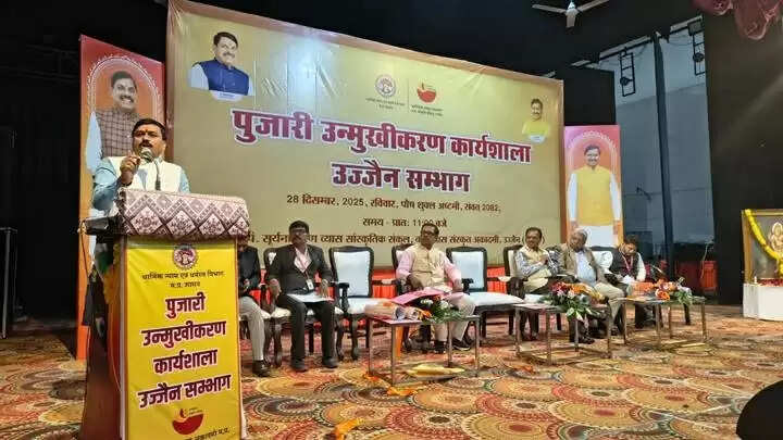 आस्था के केंद्र मंदिर, संस्कृति के संवाहक हैं पुजारी”: संस्कृति मंत्री लोधी