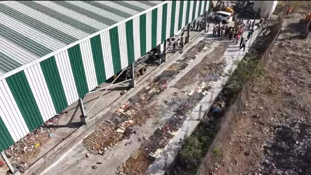 उज्जैन में पुलिस ने नष्ट की 23 लाख 75 हजार लीटर अवैध शराब