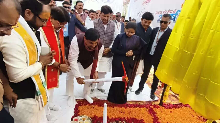 मुख्यमंत्री डॉ. यादव ने सतना में अस्पताल भवन और क्रिटिकल केयर यूनिट का किया भूमि-पूजन