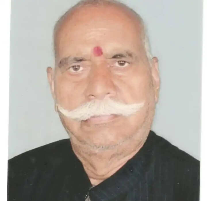 अमेठी के गौरीगंज से चार बार के विधायक रहे दादा तेजभान सिंह का निधन