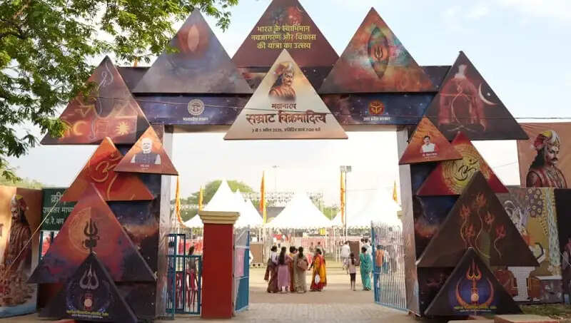 काशी की पावन धरा पर सम्राट विक्रमादित्य महानाट्य का हुआ भव्य समापन