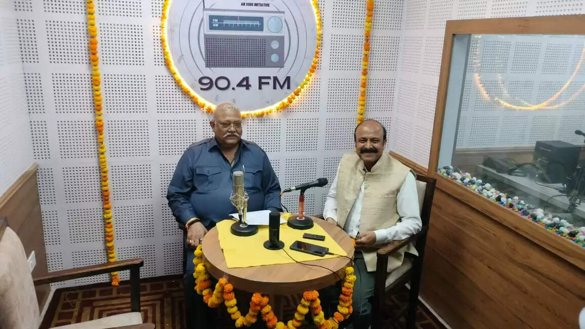 रेडियो जागो ने सरकार की योजनाओं को जन जन तक पहुँचाया: मानवेंद्र सिंह