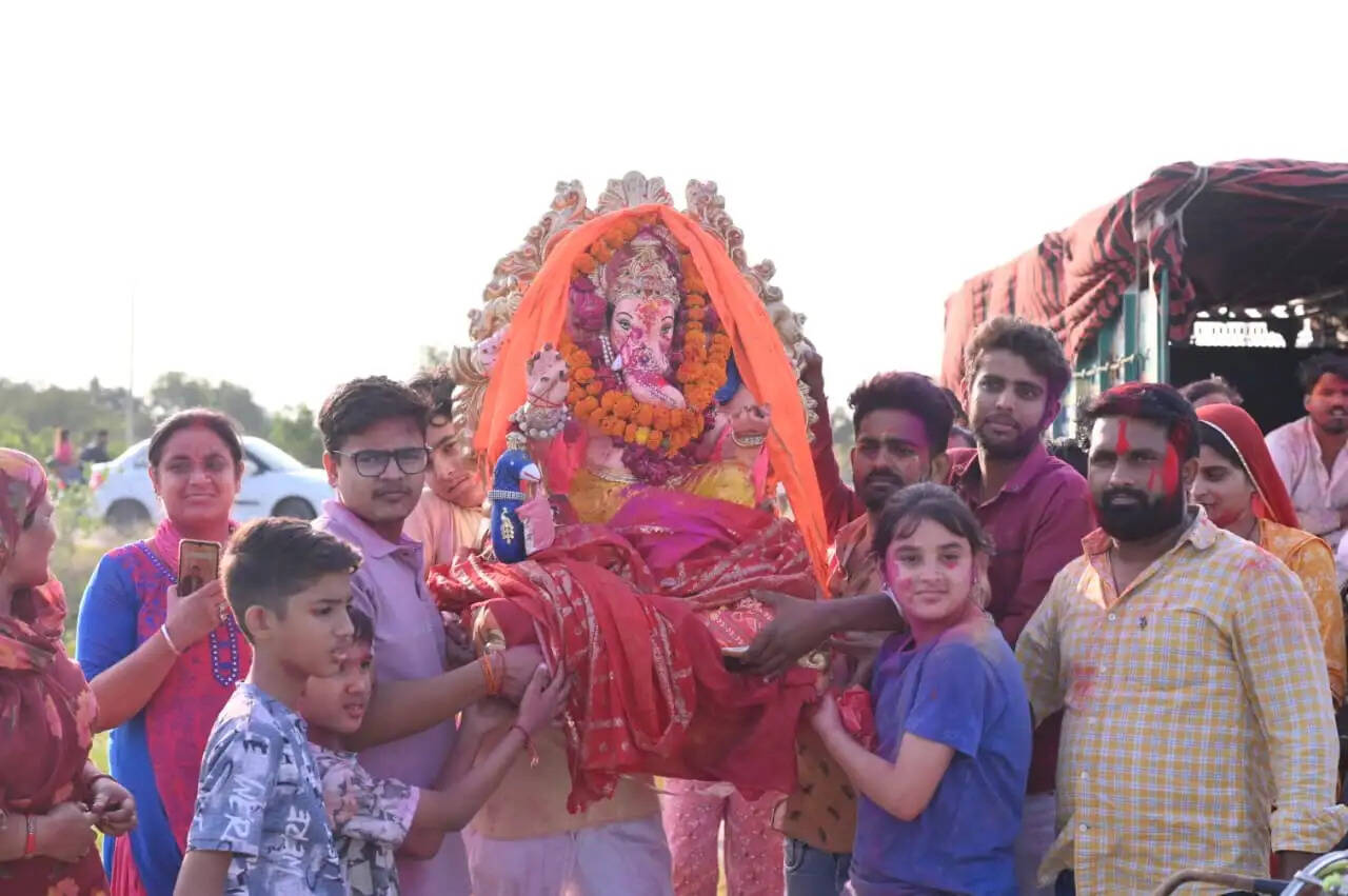 गणपति बप्पा मोरया... ‘अगले बरस तू जल्दी आ’ के नारों से गूंजा जयपुर