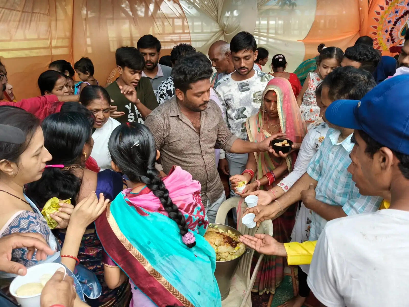 रथ यात्रा: मौसी के घर से अपने घर पहुंचे भगवान जगन्नाथ, रथ को खीचने लगी रहीं होड़