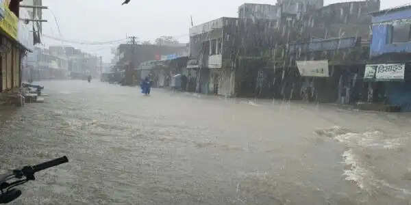 जयपुर में बदला मौसम: दोपहर बाद झमाझम बारिश