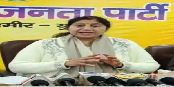 आसिया अंद्राबी की सजा कानून के राज की जीत: पूर्व डिप्टी मेयर