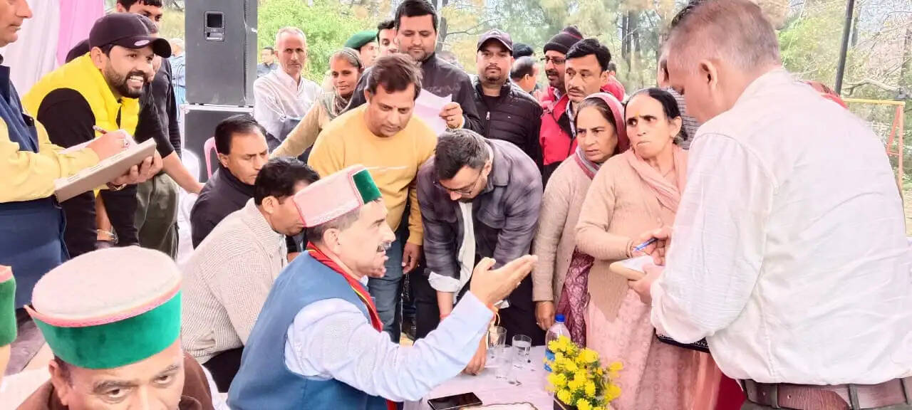 विधायक केवल सिंह पठानिया ने सुनीं जनसमस्याएं