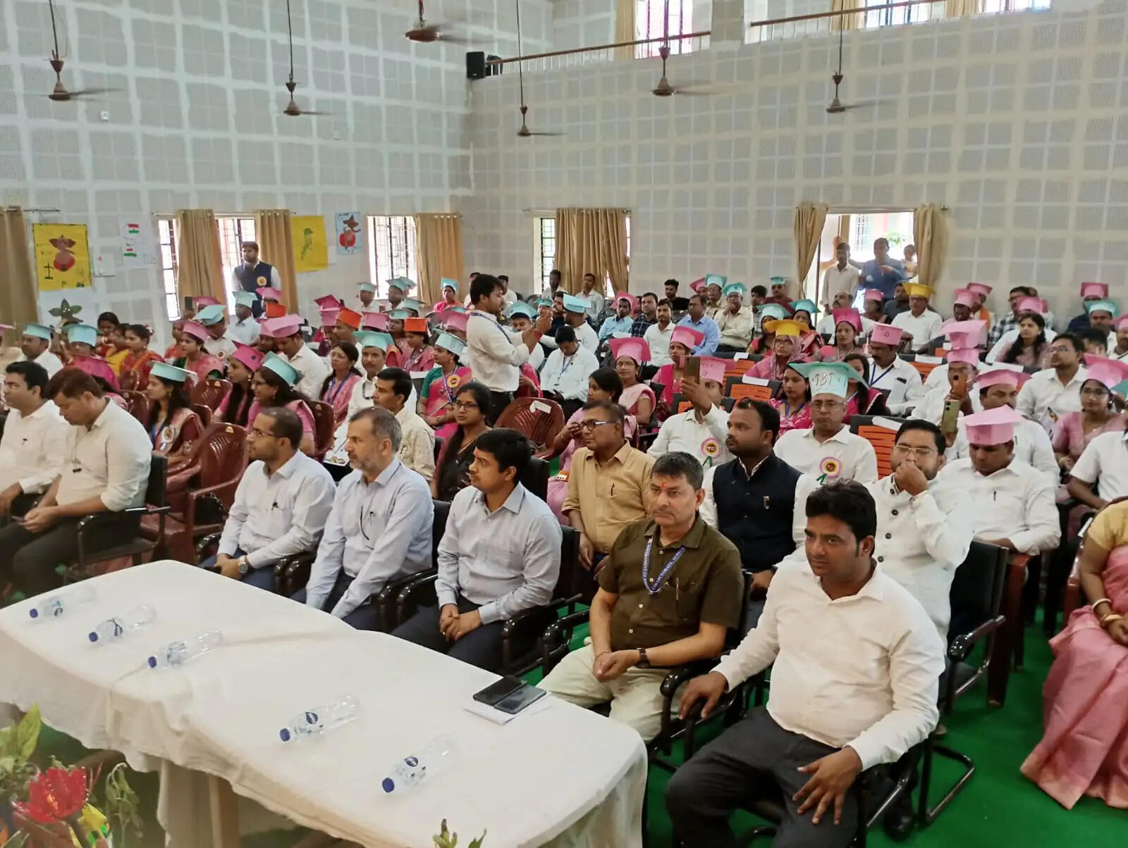 नवाचार की रोशनी से जगमगाया डायट परिसर, 106 शिक्षकों का हुआ सम्मान