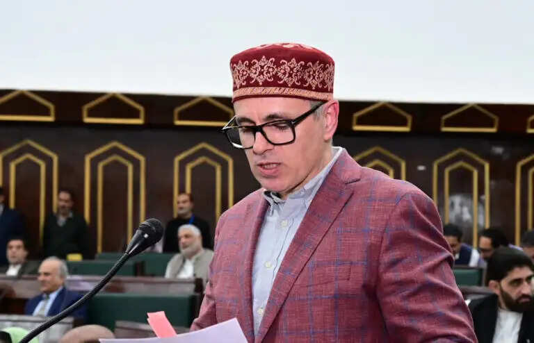 आईएमडी ने हिमालयी राज्यों के लिए हाइपर-लोकल मौसम पूर्वानुमान प्रणाली की योजना बनाई है: मुख्यमंत्री उमर