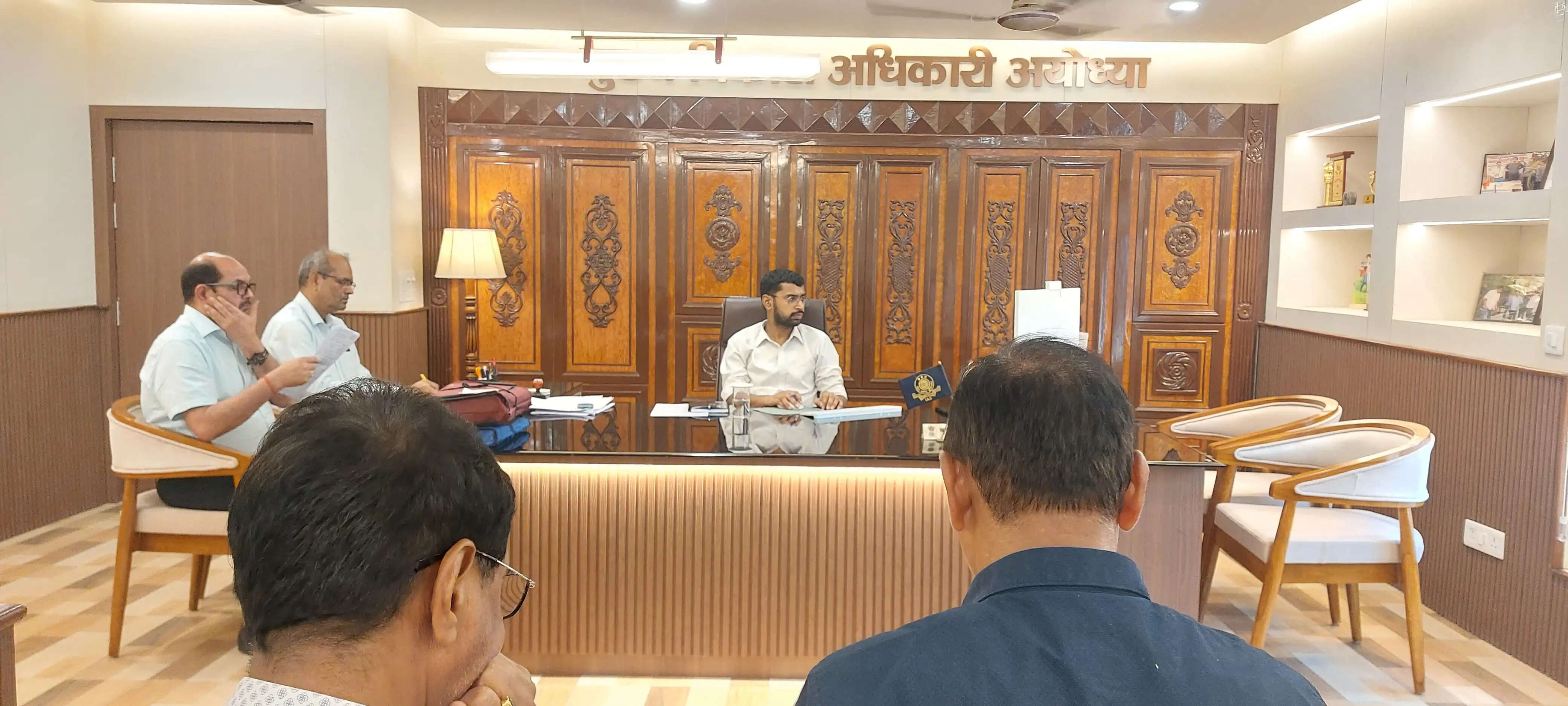 हर घर तिरंगा कार्यक्रम में स्कूली बच्चों की सुनिश्चित की जाए अधिक से अधिक सहभागिता : मुख्य विकास अधिकारी