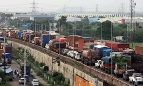 इंदौर-देवास रोड पर 24 घंटे से अधिक समय तक लगा जानलेवा&nbsp;जाम,&nbsp; 3 की मौत