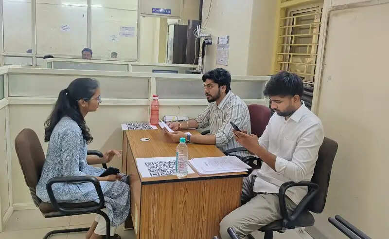 इंदौरः रोजगार मेले में 91 युवक-युवतियों को प्रतिष्ठित कंपनियों में मिली नौकरी
