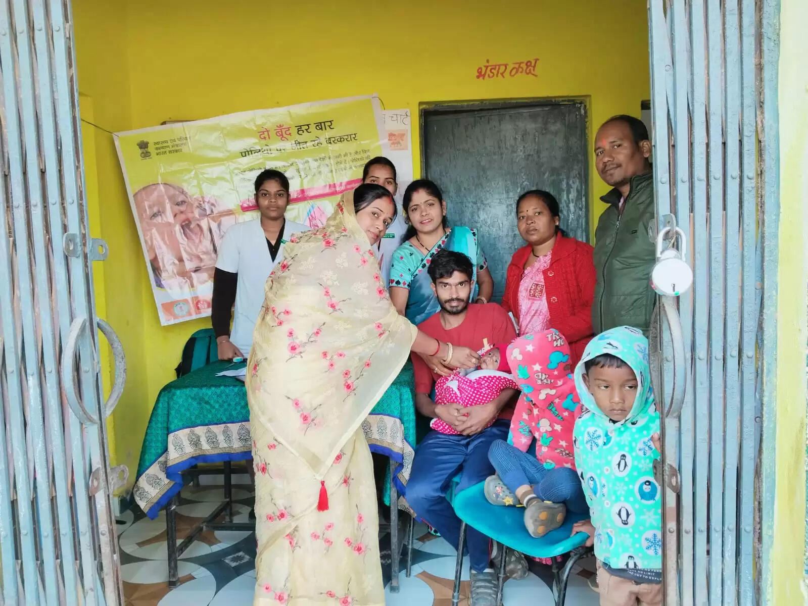 (संशोधित) सोरिद वार्ड में पोलियो उन्मूलन अभियान को मिला जनसमर्थन, सभापति ने बच्चों को पिलाई पोलियो ड्रॉप