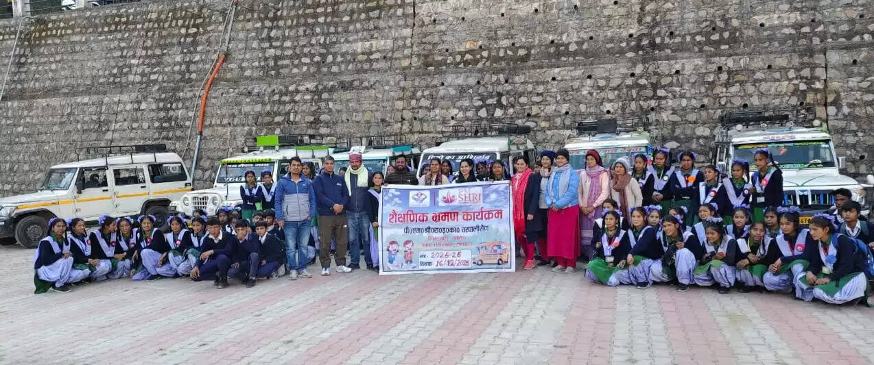 स्कूली छात्र-छात्राओं को दी कैरियर काउंसलिंग