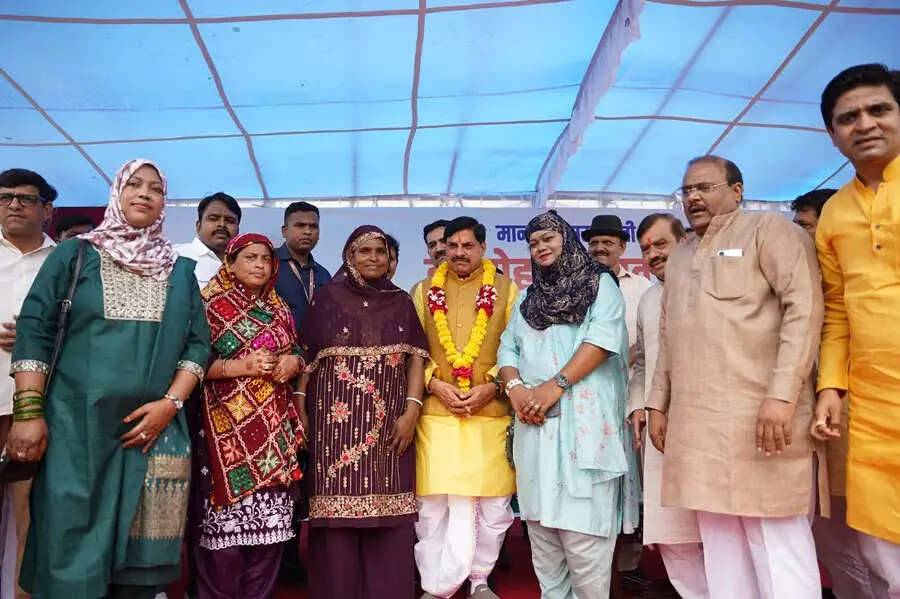 विभिन्न धर्मों और सामाजिक संगठनों के प्रतिनिधियों ने यूसीसी को लेकर मुख्यमंत्री का जताया आभार