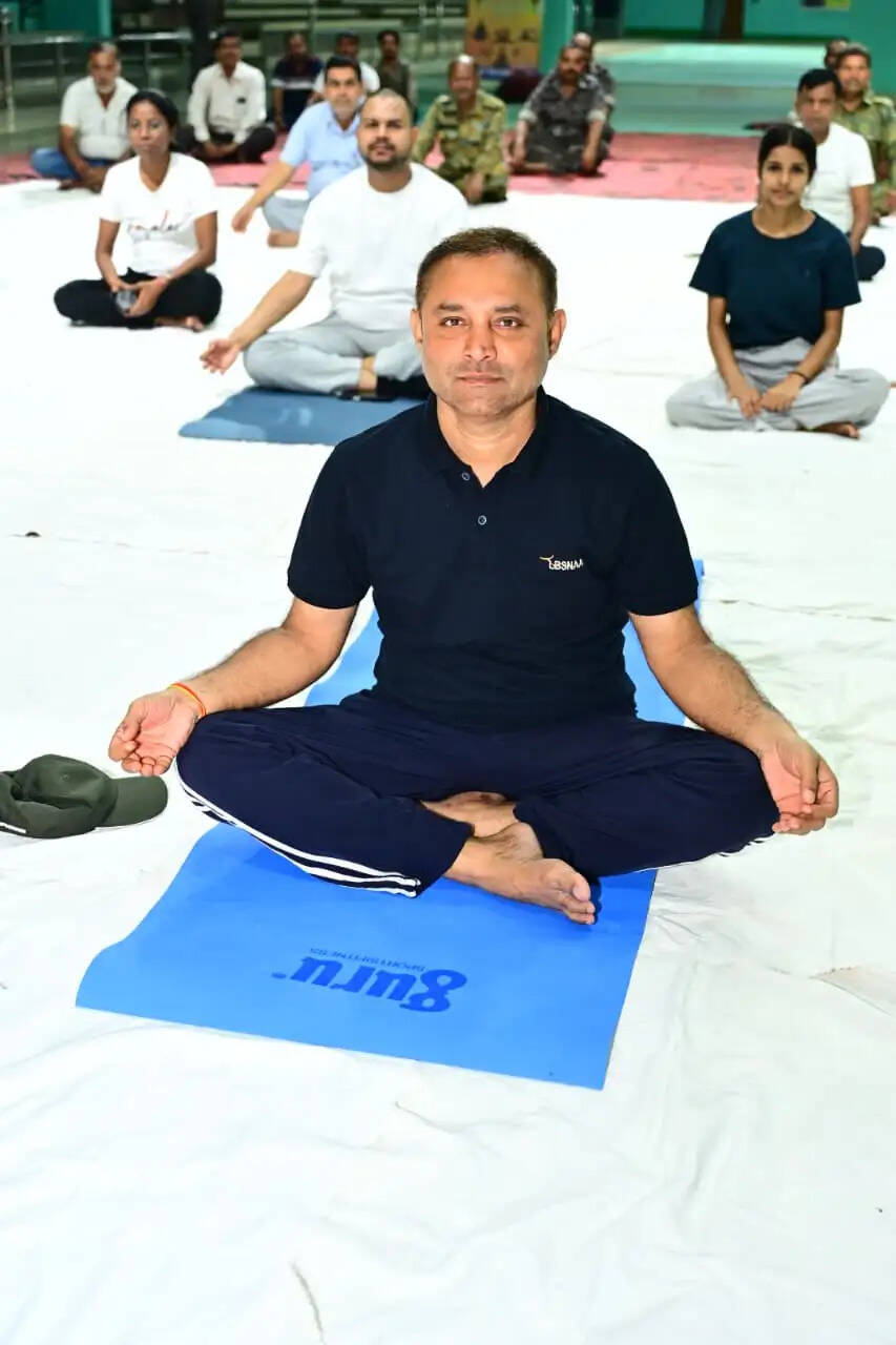 योग दिवस पर आयोजित कार्यक्रम में शामिल हुए कृषि मंत्री