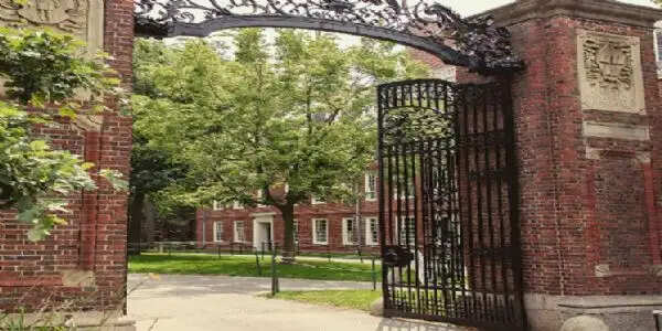 हार्वर्ड यूनिवर्सिटी ने ट्रंप प्रशासन के खिलाफ मुकदमा दायर किया