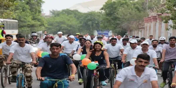 फिट इंडिया संडे ऑन साइकिल में दिखा देशभक्ति का जोश, हजारों लोगों ने लिया नशामुक्त भारत का संकल्प