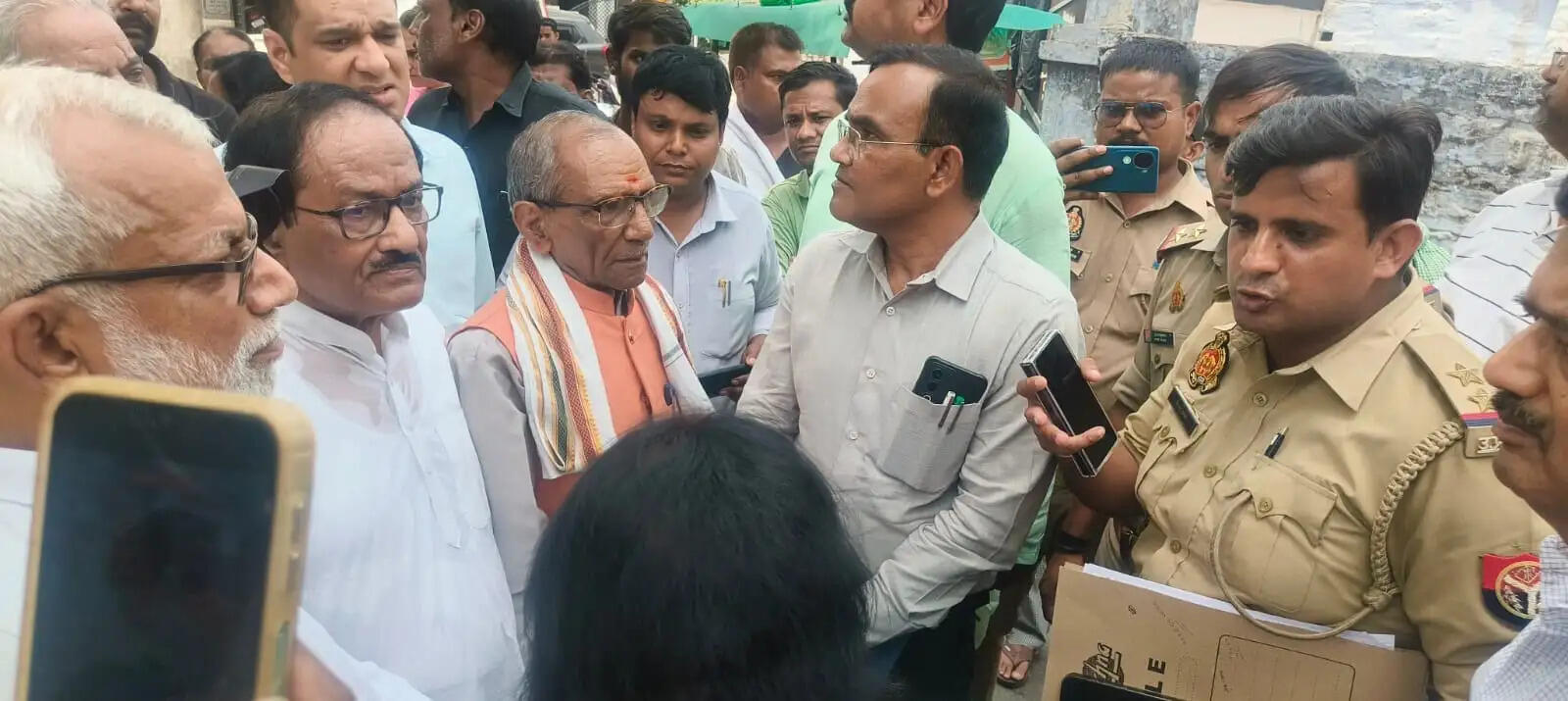 प्रबंधन को विद्या मंदिर गर्ल्स हाई स्कूल, नरही का पुन: कब्जा मिला, छात्राओं-अभिभावकों की जीत
