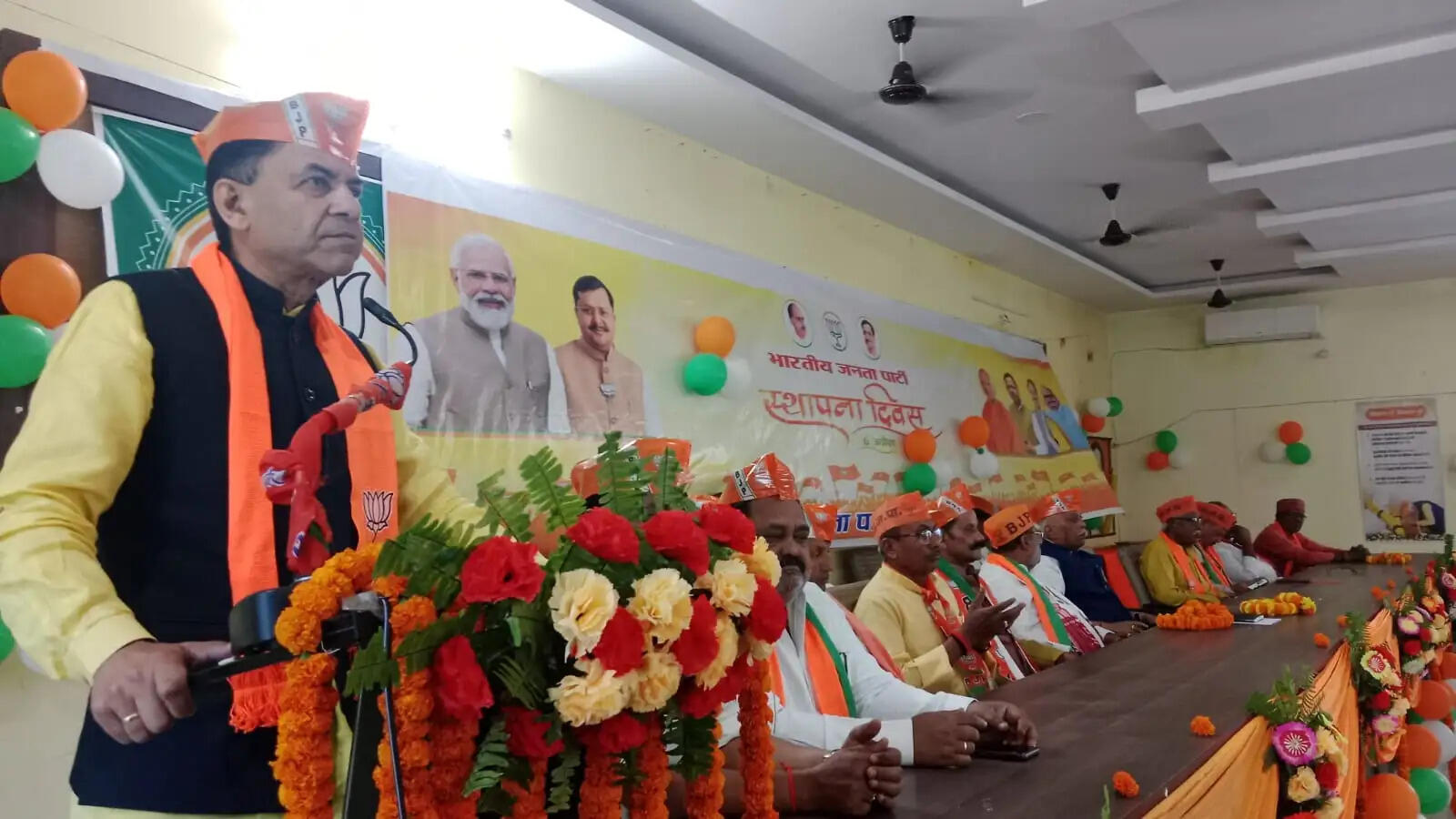 निस्वार्थ सेवा भाव के लिए जाने जाते हैं भाजपा के कार्यकर्ता - शशांक मणि त्रिपाठी