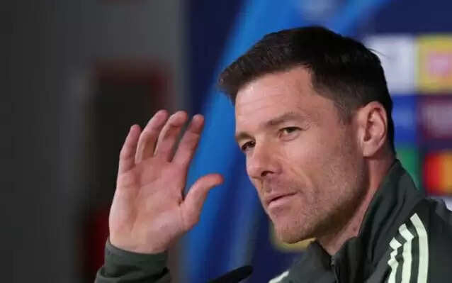 रियल मैड्रिड ने ज़ाबी अलोंसो से किया करार समाप्त, अल्वारो आर्बेलोआ बने नए मुख्य कोच