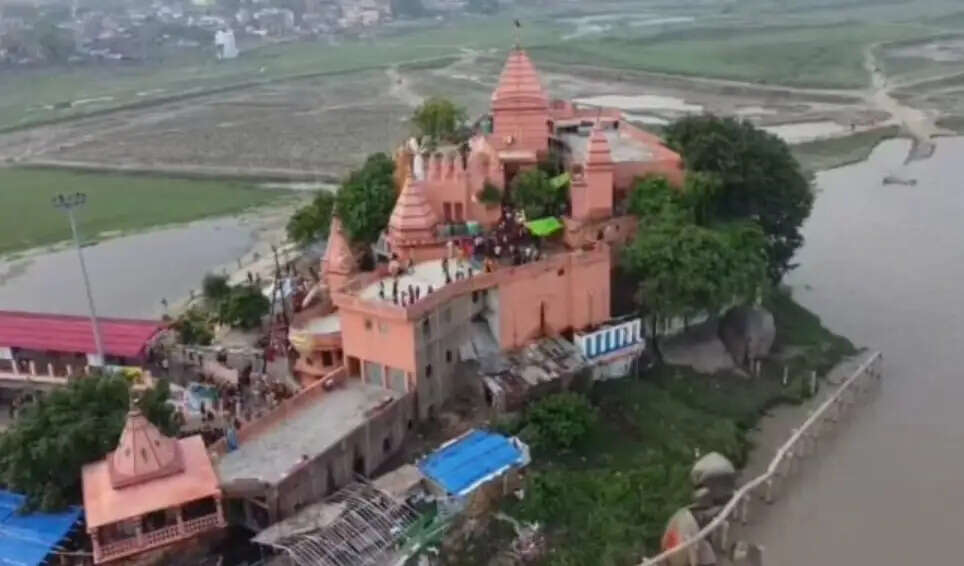 आस्था, इतिहास और रहस्य का अनोखा संगम, सुलतानगंज का प्राचीन अजगैबीनाथ धाम