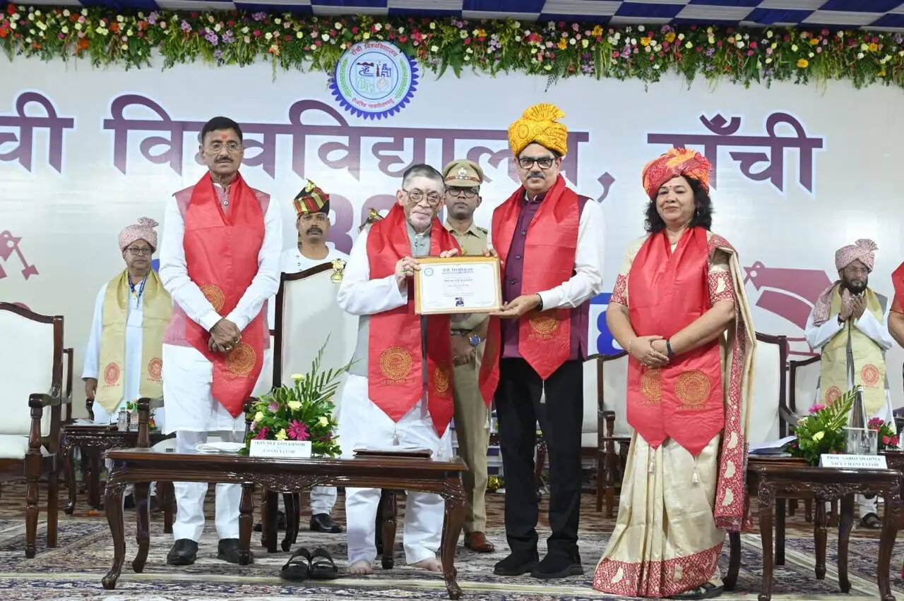 रांची विश्वविद्यालय के दीक्षांत समारोह में 71 छात्रों को गोल्ड मेडल, 6923 को मिली उपाधि