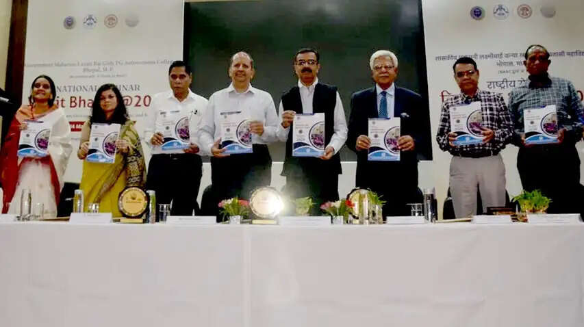 नई शिक्षा व्यवस्था से विद्यार्थियों को मिलेगा बहु-विषयक ज्ञान : एसीएस राजन