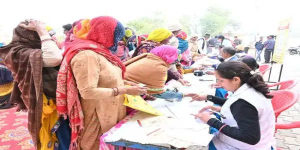 नारनौलः यात्रा के माध्यम से वंचितों को योजनाओं का लाभ दे रही सरकारः रामबिलास शर्मा